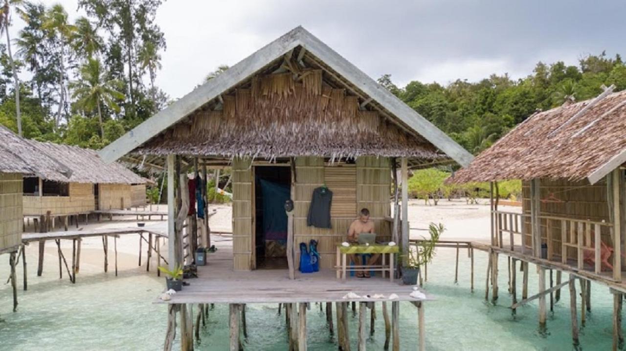 Nus Homestay Raja Ampat Kri Exterior foto